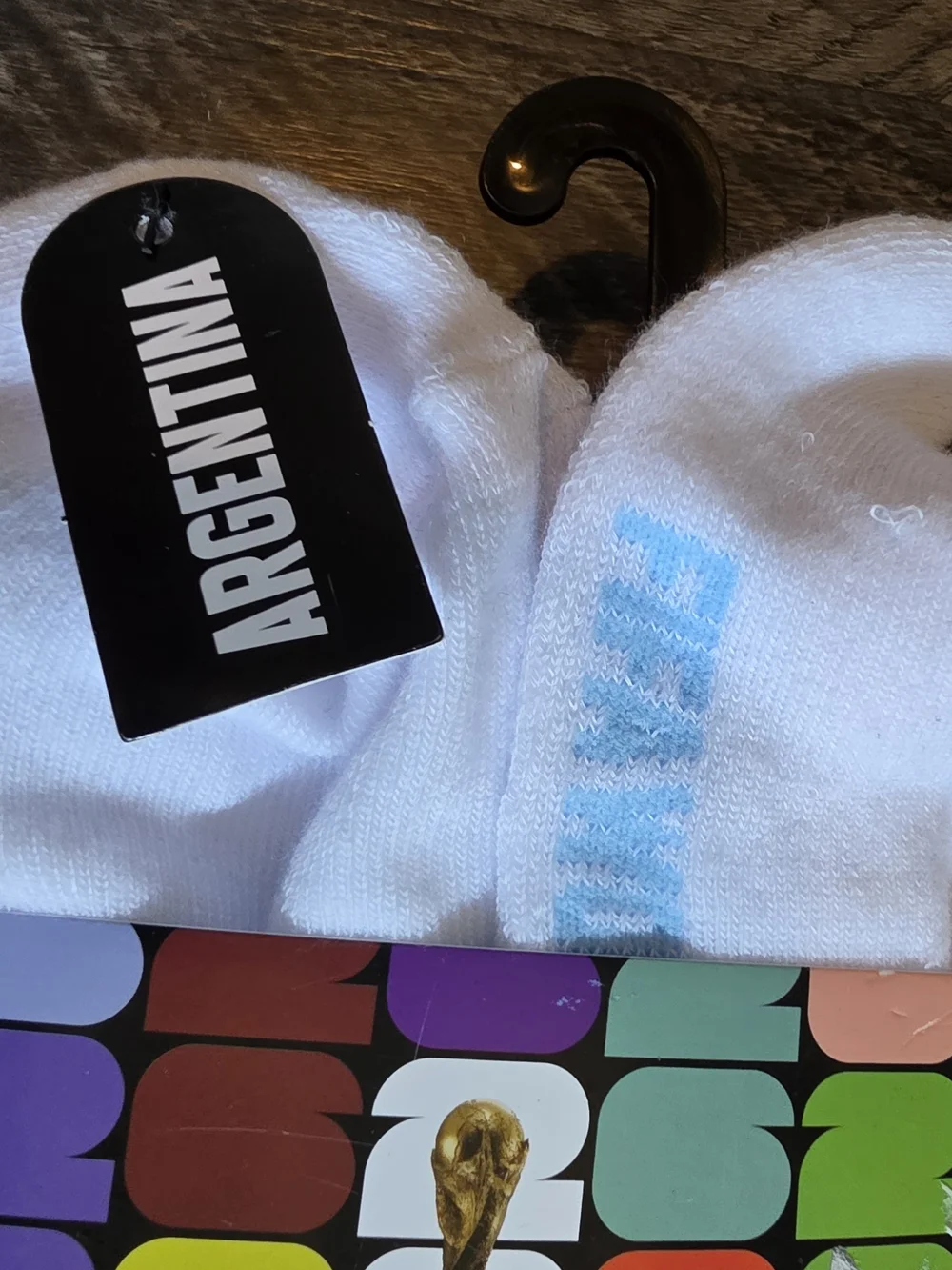 FIFA 6 PAIR OF YOUTH SOCKS ARGENTINA SIZE 5-7